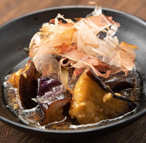 「おすすめ屋 神戸三宮店『串焼きメニュー』」<価格:2,500円(税込)>【備長炭の炭火焼き鳥など全140品が食べ放題!「おすすめ屋 神戸三宮店」の“2,500円食べ飲み放題”が、さらにお得にリニューアル!】