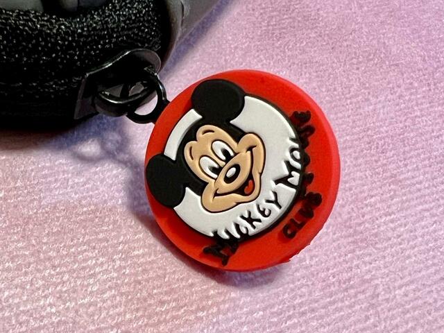 『GLOW（グロー）3月号』ファスナーにも復刻ミッキーが！
