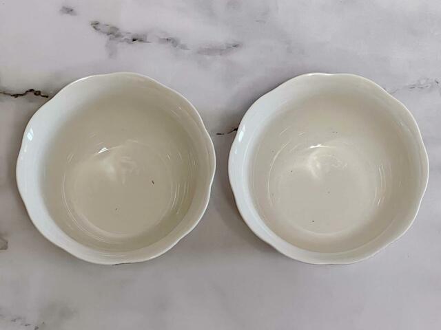 【Seria（セリア）】縁がフリルのような、花びらのようなデザインです