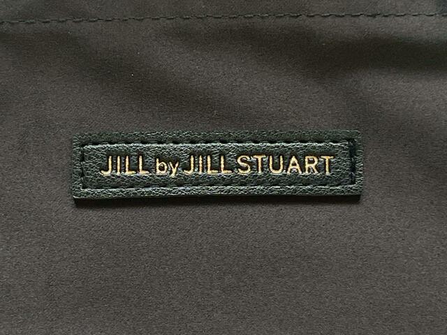 中央にはブランドタグ付きなのもうれしい♪