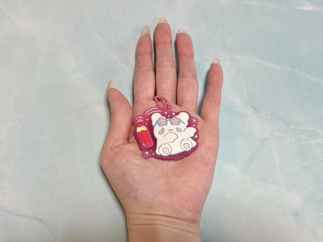 【サンリオキャラクターズ ぷっくりラバマスグミ7】マスコットのサイズは（約）縦4.5×横5cm。バッグやポーチにつけたときにもアクセントになる、ちょうどよいサイズ感