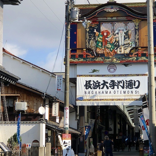 子供歌舞伎が描かれた看板@長浜