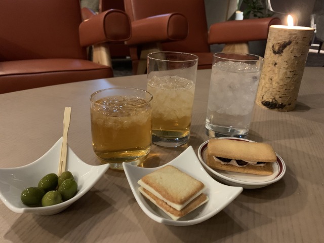 ブランデーとレーズンサンドなど