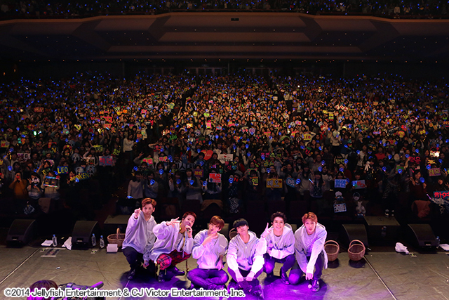 VIXXの初ファンイベントの写真