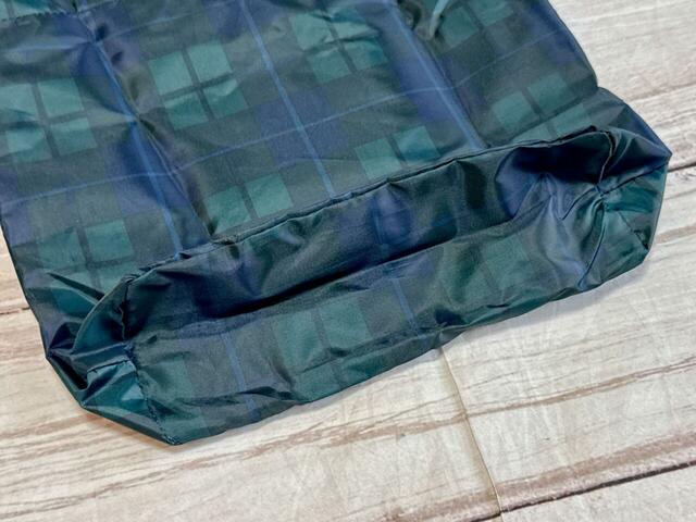 マチがしっかりあるので収納力抜群！