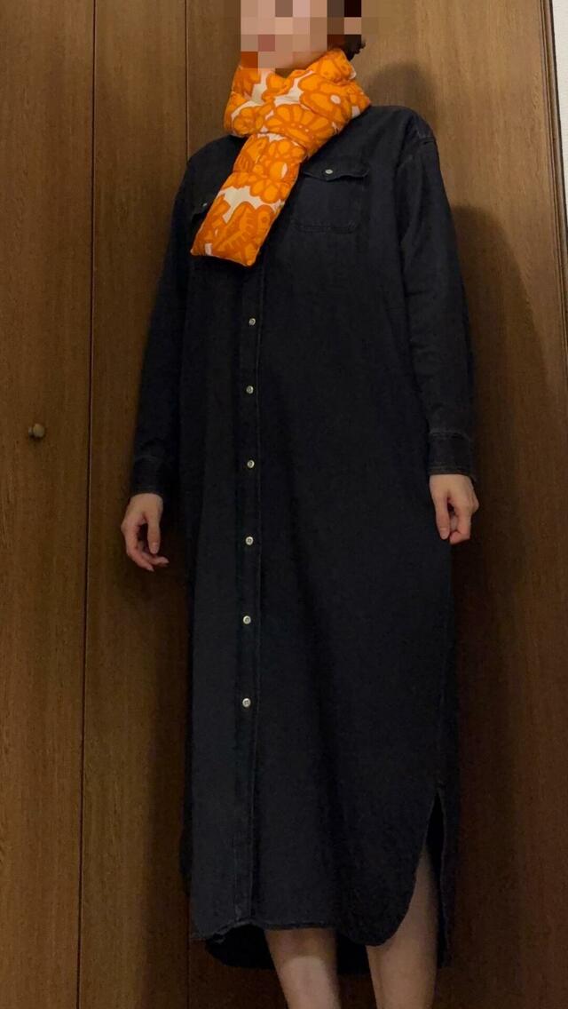 【UNIQLO×Marimekko パデッドマフラー】冬は暗めの色の服を着ること増えがちなので、ファッションのワンポイントになります♪