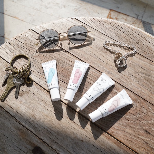 アリィー　ニュアンスチェンジＵＶ　ジェル　ハッピーシェア