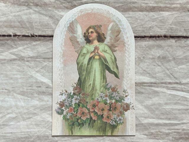 天使のイラストが美しい…!まるで絵画のよう