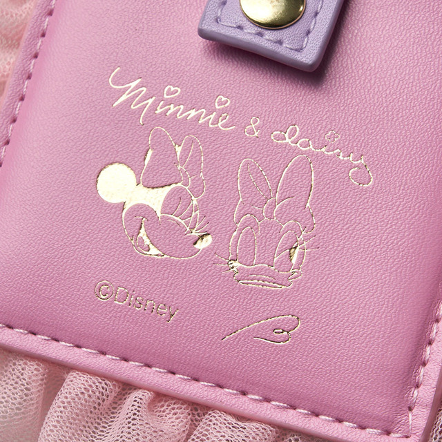 リボンモチーフパスケース「ミニー＆デイジー」｜￥4,490 （税込）