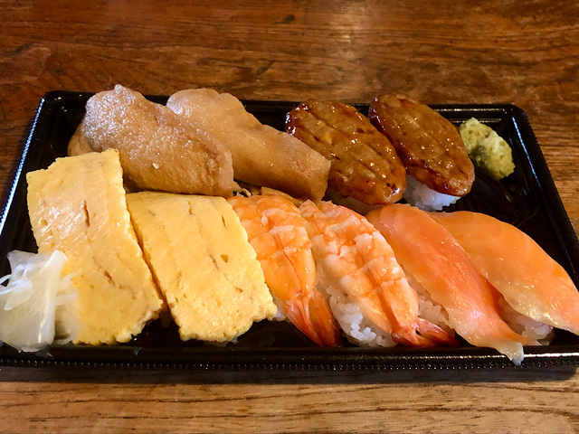 【くら寿司 ビッくらポン!にぎりセット】お昼ご飯にちょうどいい量&値段なのがイイ!