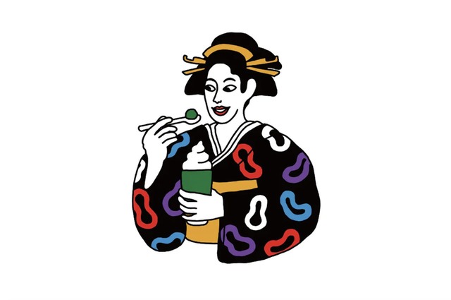 【nana's green tea「2026年福袋」】抹茶ソフトクリームラテを持つ女性のイラスト。最初の一口を食べる前、ワクワクしている女性の表情がポイントです。