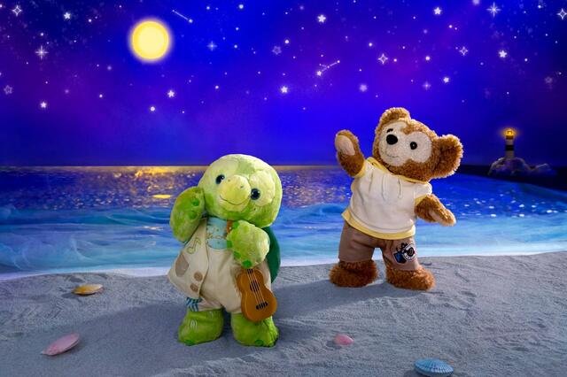 「ダッフィー&フレンズのサマーナイト・メロディー」スペシャルグッズ|東京ディズニーリゾート40周年“ドリームゴーラウンド”|発売日:2023年7月3日(月)|販売店舗:東京ディズニーシー「マクダックス・デパートメントストア」