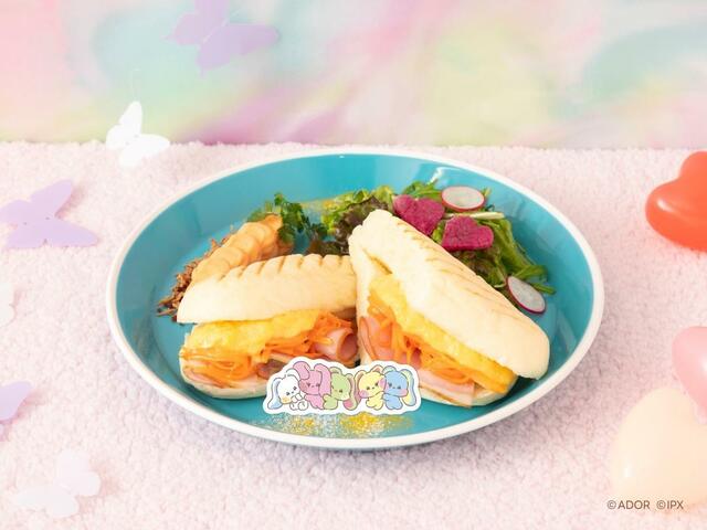 「チーズスクランブルパニーニ」＜税込1,890円＞【「bunini cafe with NewJeans」期間限定オープン】