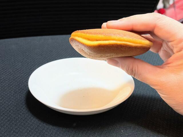 【くらしにベルク くぅちゃんの満天栗どら】実測の厚みは2.5cmでした