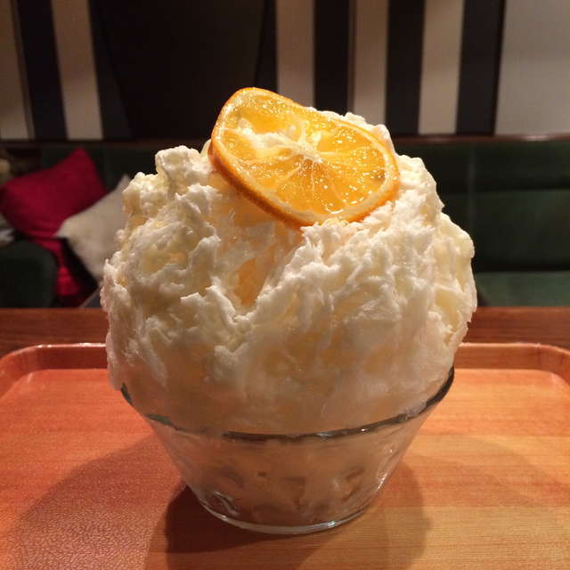 かき氷喫茶 バンパク／三重マイヤーレモンレアチーズ 800円