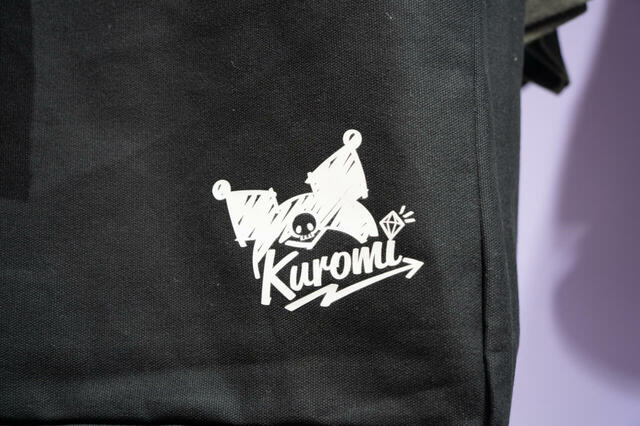 トートバッグ 4,200円｜ユニバーサル・スタジオ・ジャパン「クロミ・ライブ ～世界クロミ化ツアー クリスタル・クリア～」グッズ