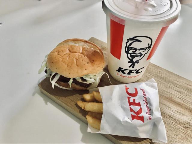 ランチC 和風チキンカツサンドセット　¥600