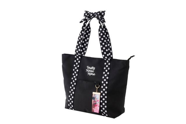 トートバッグ 4,200円｜(バッグ)縦約33×横約46×マチ約12cm、チャーム3個付き(表裏6絵柄)