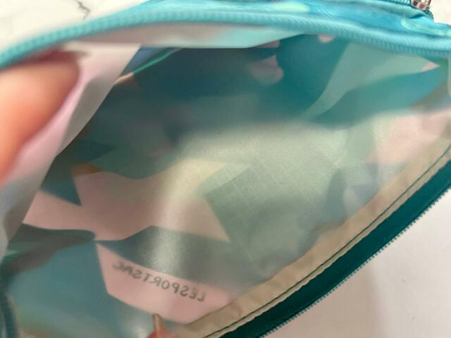 裏地付きなのもうれしいポイント!