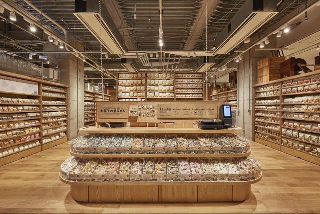 【無印百八貨店】お菓子の量り売りコーナー