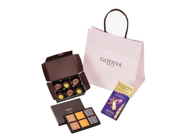 ゴディバ ニューイヤーハッピーバッグ_C