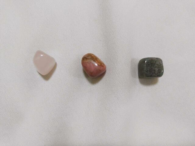 【世界の天然石 ひみつBOX BOOK】恋愛運におすすめの天然石は3種類