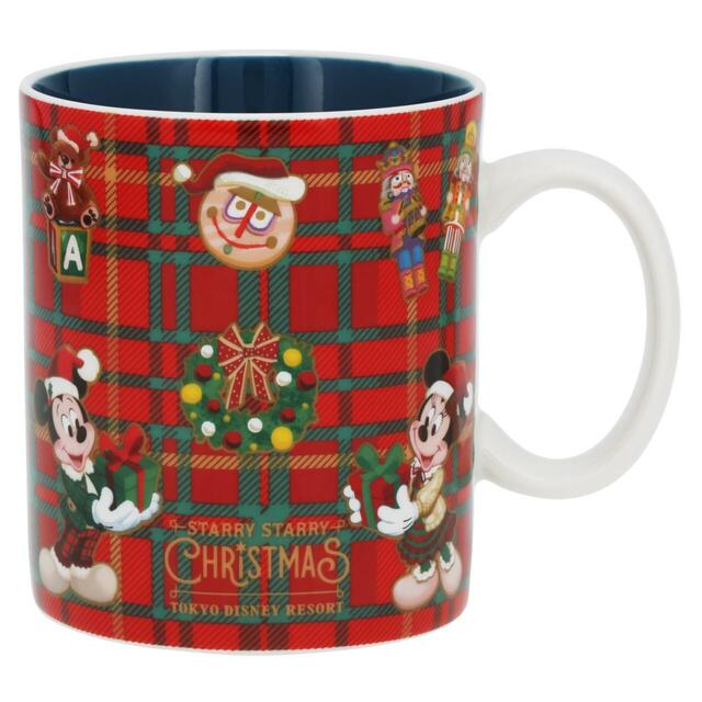マグカップ 2,200円｜東京ディズニーリゾート「ディズニー・クリスマス」スペシャルグッズ｜販売店舗：東京ディズニーランド「ディズニー＆カンパニー」、東京ディズニーシー「ガッレーリア・ディズニー」｜発売日：2026年11月10日(火)
