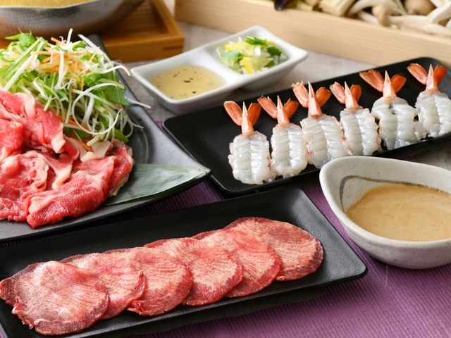 『一人鍋しゃぶしゃぶ すうぷ 静岡パルコ店』初春の特別コース / おおぶりで上品な甘みとプリプリ食感が特長の『生海老』と、歯ごたえある食感と柔らかくヘルシーな『牛タン』が登場！