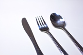 長期滞在の場合はナイフとフォーク、スプーンがあれば何かと便利です! 