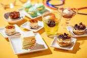 「スイーツビュッフェ（イメージ）」＜期間：2024年7月2日〜9月2日＞【カラフルなメロンソーダやピーチのタルトも！サーカスがテーマの“POPなスイーツビュッフェ”で優雅なランチ】