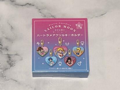 セーラームーン　ハートラメアクリルキーホルダー　ローソン　バラ可 img_e232f17617617e702ab03f84c3