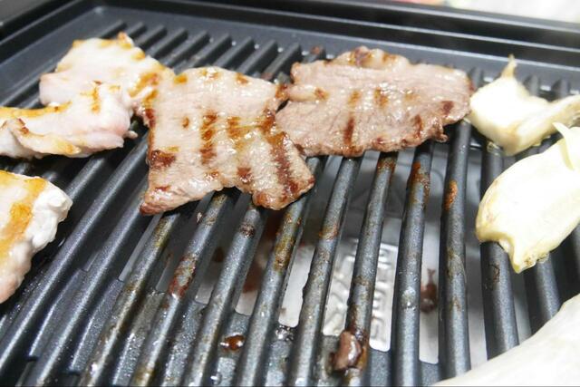 【ニトリ　減塩焼肉グリルプレート】こんがりとした焼き目がおいしそう