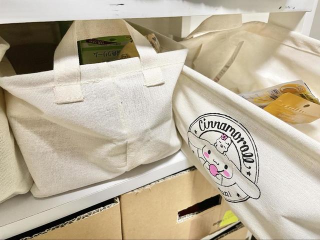 【DAISO 布製ストレージボックス28cm×20cm×16cm（シナモロール）】スッキリした印象に！