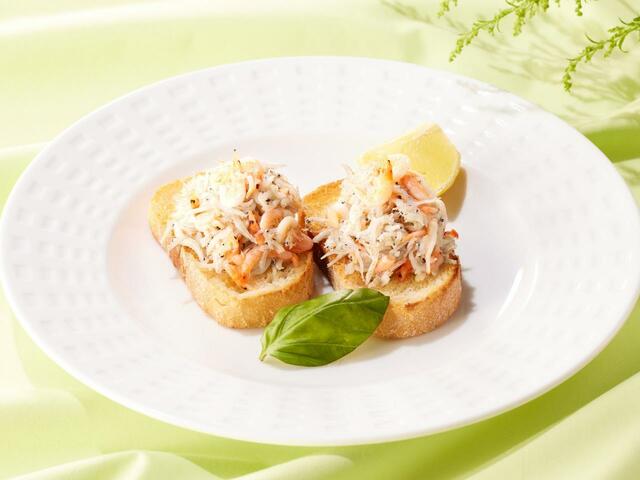 「桜海老と釜揚げしらすのブルスケッタ」＜390円(税込429円)＞【ココス「今月のグルメ～3月～」】