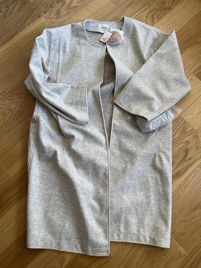 【ファッションセンターしまむらYUMノーカラーCT】どんなアイテムとも合わせやすいグレー