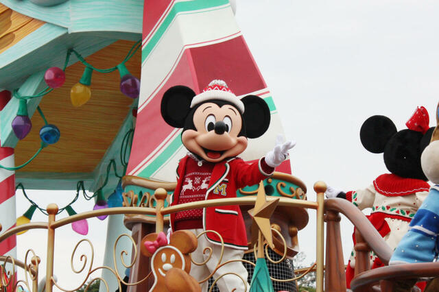 2024年11月14日 「ディズニー・クリスマス」プレスプレビュー/東京ディズニーランド/ディズニー・クリスマス・ストーリーズ“フォンド・フェアウェル”の模様