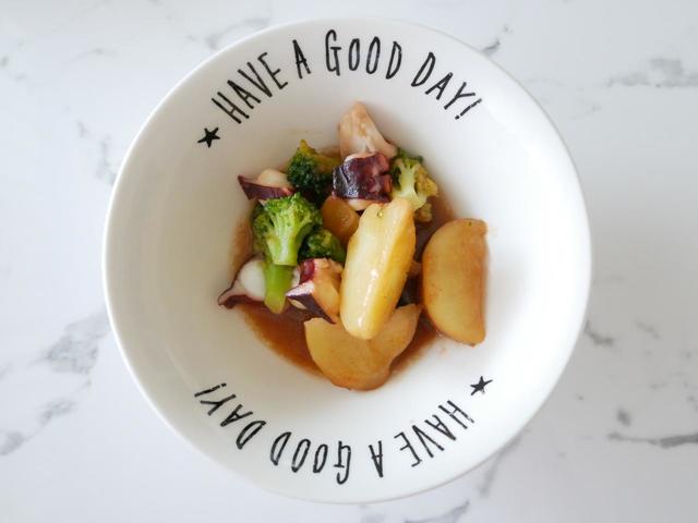 無印良品『フライパンで作るミールキット』たことブロッコリーのアヒージョ