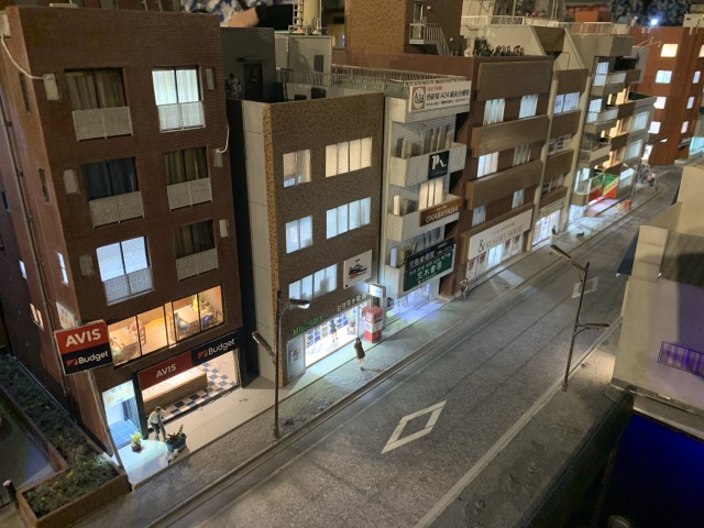 部屋の中も覗いてみてね