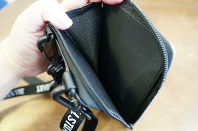 【otona MUSE(オトナミューズ)2023年1月号 増刊】大きく開くジップポケット