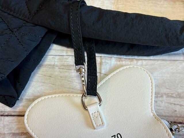 取り外し可能なので、手持ちのバッグにつけることも可能