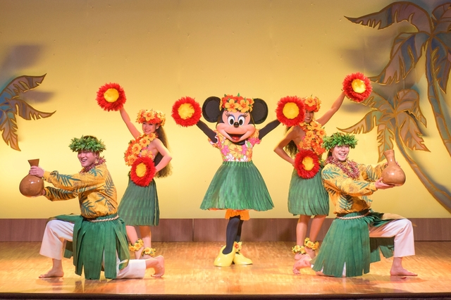 ミッキーのレインボー・ルアウ