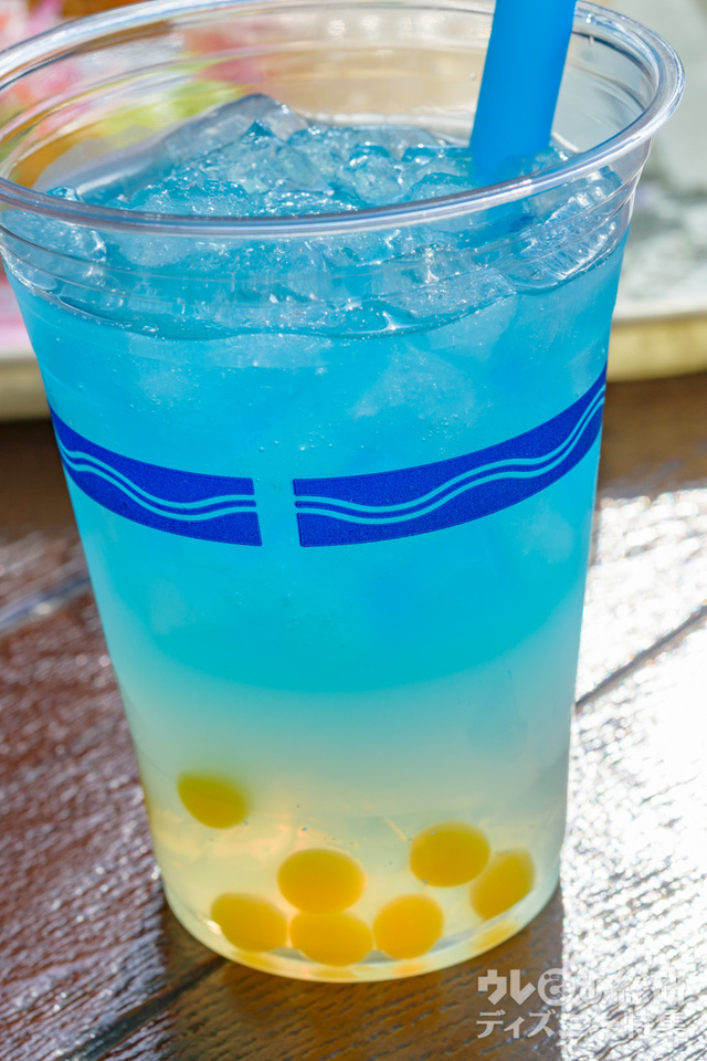 スパークリングワインカクテル(グレープフルーツ&レモンゼリー)|東京ディズニーシー「ザンビーニ・ブラザーズ・リストランテ」