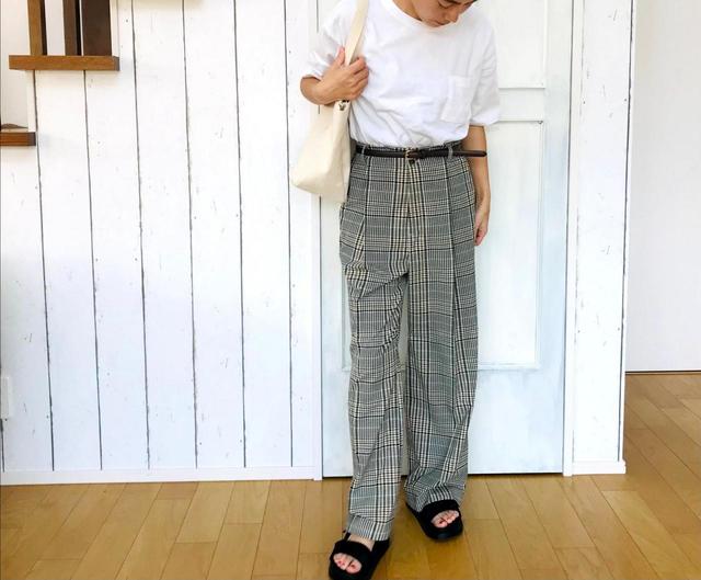 【しまむら　ワイドパンツ（税込1,969円）】ウエストゴムではき心地ゆるやか。動き回る日にもぴったり！