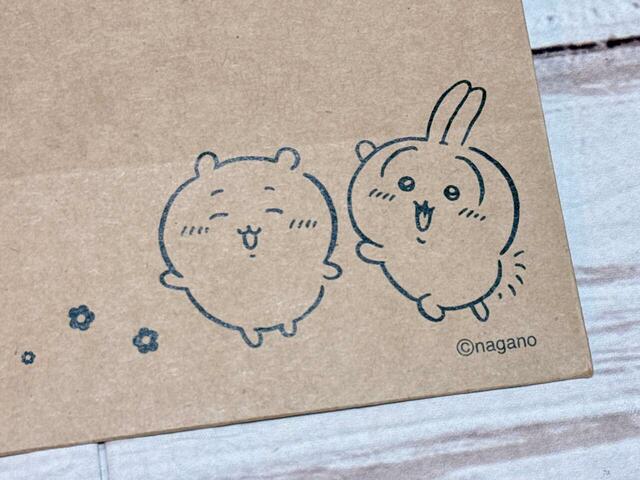 ちいかわ＆うさぎはブラックカラーのプリント。仲良しなふたりがかわいすぎる〜！