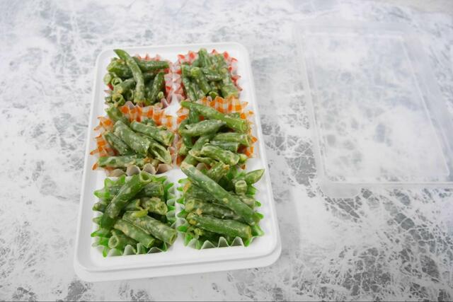 【セリア お弁当作り置き冷凍トレー】おかずをきれいに仕分けられる