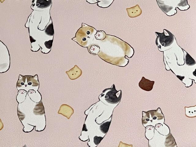 【アベイル】かわいいにゃんこたちと猫型クッキーの総柄財布!