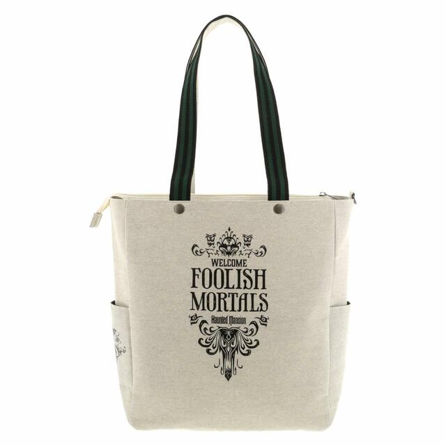 トートバッグ 4,900円｜サイズ：（本体）高さ約37×幅約32×マチ約10cm｜東京ディズニーリゾート「ディズニーストーリービヨンド」グッズ｜販売店舗：東京ディズニーランド「キングダム・トレジャー」｜発売日：2023年1月26日（木）