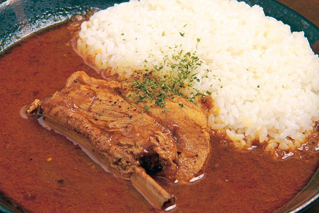 キーマカレーの名店／みのりんご（原宿）　ポークカレー 900円