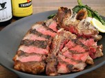 Tボーンステーキ