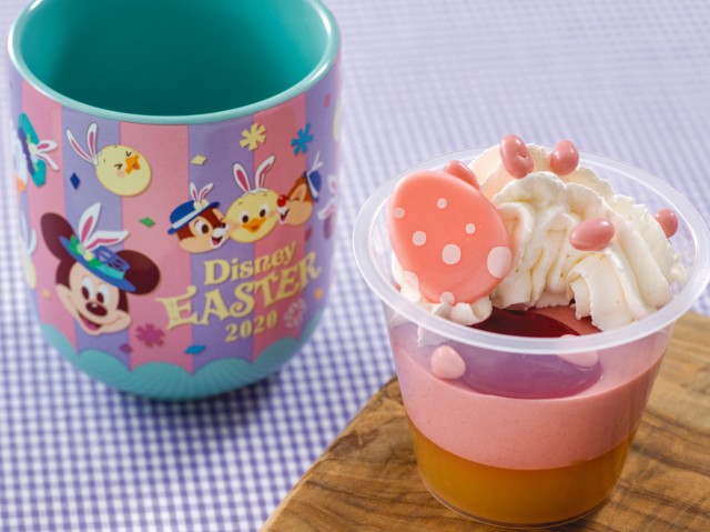 ラズベリームース&オレンジゼリー、 スーベニアカップ付き 800円|マンマ・ビスコッティーズ・ベーカリー|東京ディズニーシー「ディズニー・イースター」2020スペシャルメニュー